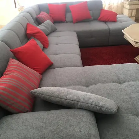 De Luxe *