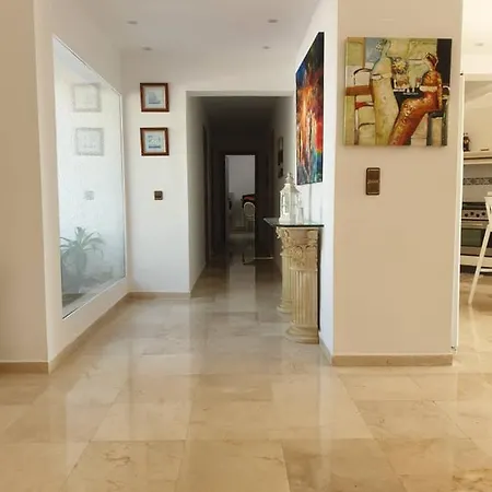 Villa De Luxe *