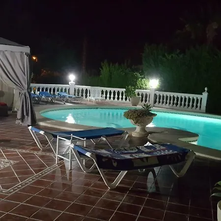 ヴィラ De Luxe La Nucía