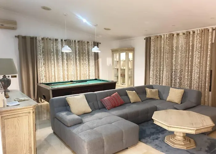 De Luxe Villa Villa *