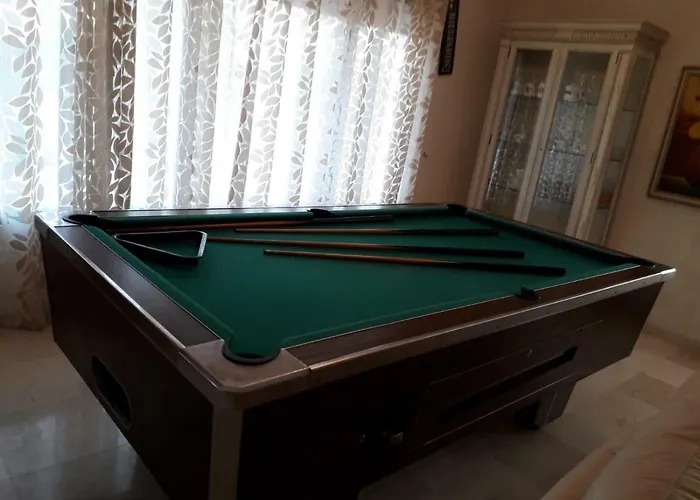 De Luxe Villa *